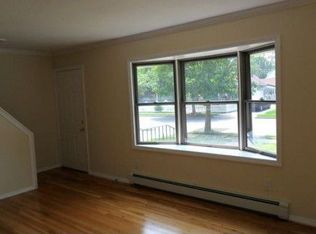 123 Willfred Blvd, Hicksville, NY 11801