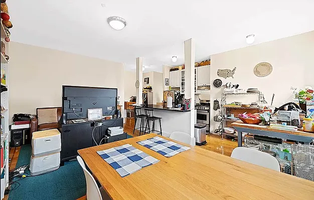 Rented by REAL New York | media 6