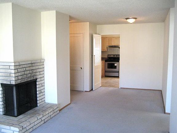 3rd image of 1445 Lake St