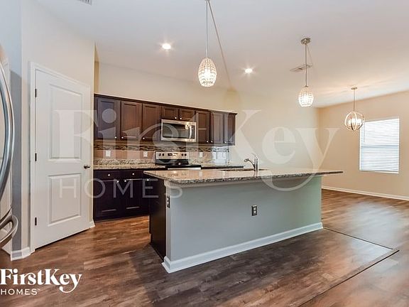 5th image of 876 Orchid Grove Blvd