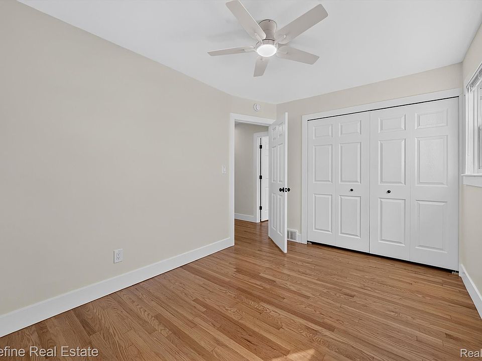32453 Hiveley St, photo 13