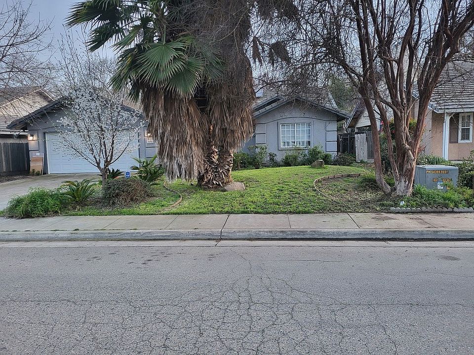 1st image of 3935 E Laurel Ave