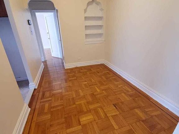 4th image of 1740 E 13th St #4C