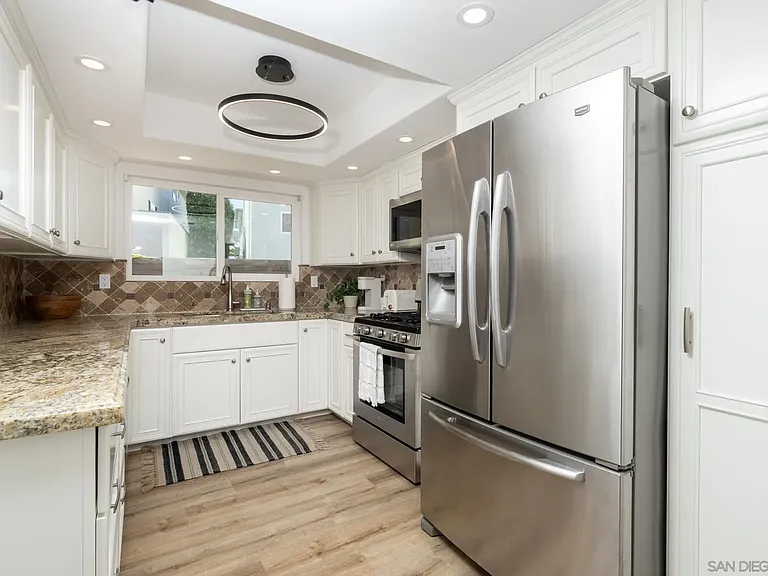 241 S Sierra Ave — Photo 13