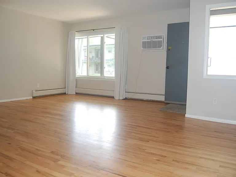 3433 Hillside Dr #12 — Photo 3