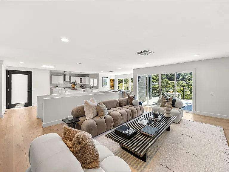 3868 Alta Mesa Dr — Photo 8
