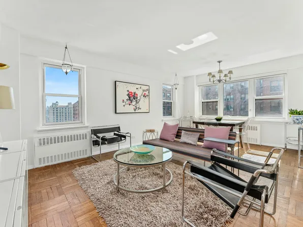 11 Riverside Drive 15TW image 1 of 14