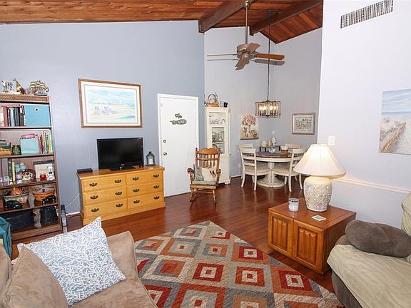 5th image of 200 Maitland Ave APT 46