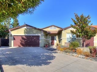 9405 Riversbend Ct, Elk Grove, CA 95624