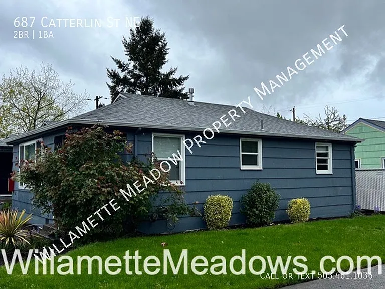 687 Catterlin Ave NE — Photo 3