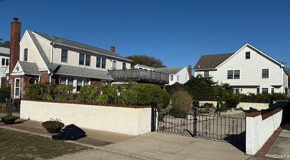 3rd image of 86 Lynbrook Avenue