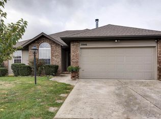 3946 W Kay Pointe Blvd, Springfield, MO 65802