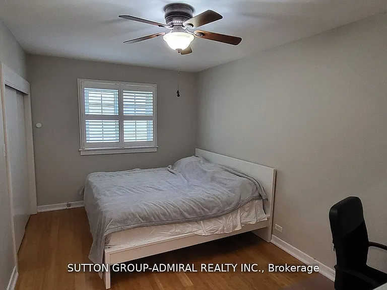 6039 Althea St #UPPER — Photo 9