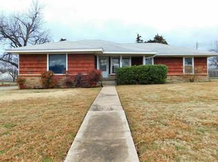 1235 NW Logan Ave, Lawton, OK 73507