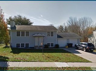 2000 N Ridge Dr #2000, Coralville, IA 52241