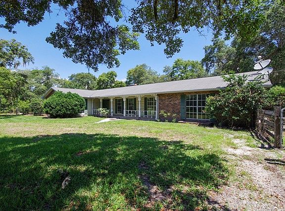 2nd image of 3325 Great Oaks Blvd