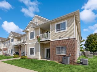 1740 SE La Grant Pkwy APT 29, Waukee, IA 50263