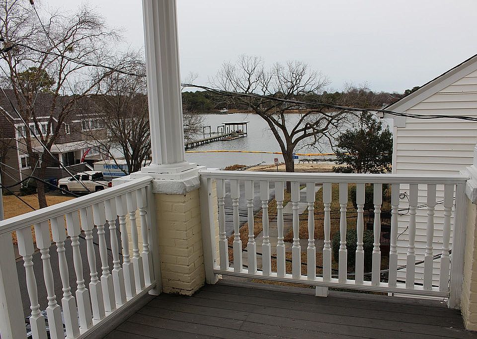 1st image of 305 Lucile Ave APT 3