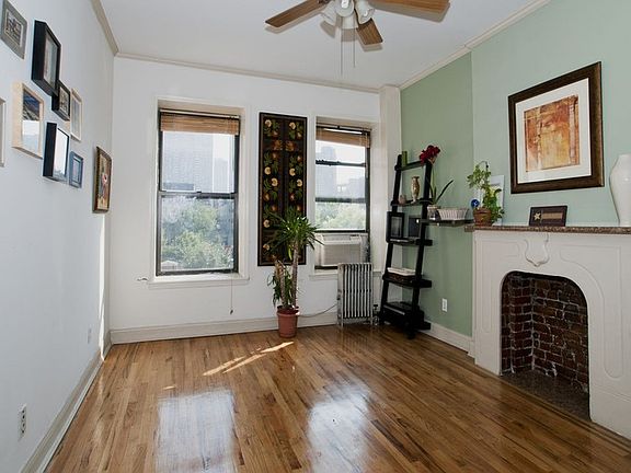 2nd image of 451 W 48th St