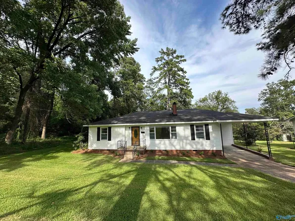 2511 Hillcrest Dr, Gadsden, AL 35904