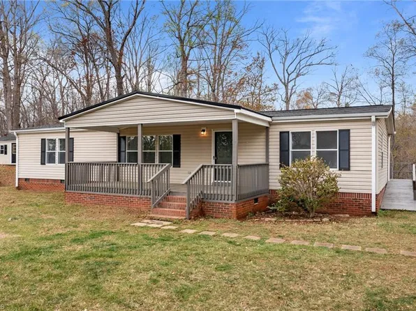 329 Reavis Rd, Harmony, NC 28634