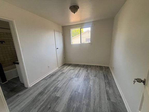 5th image of 16569 Ehle St Unit B