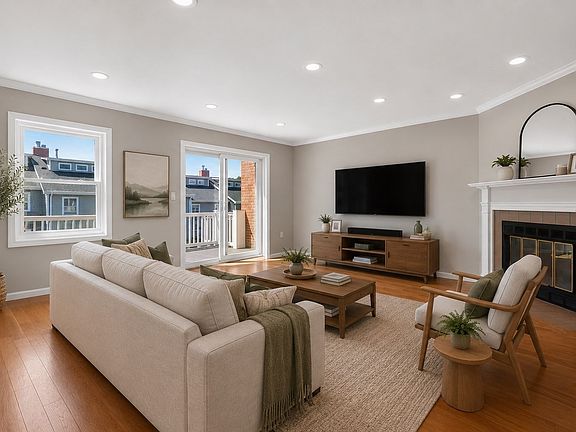 5th image of 26 Breakwater Dr