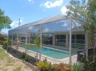 4233 SE 8th Pl, Cape Coral, FL 33904