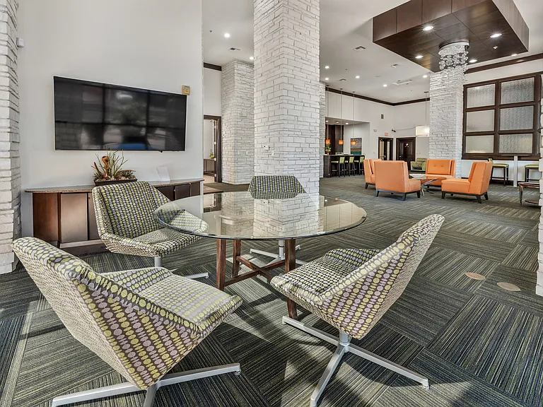 Residences at FortyTwo25 Apartments — Photo 13