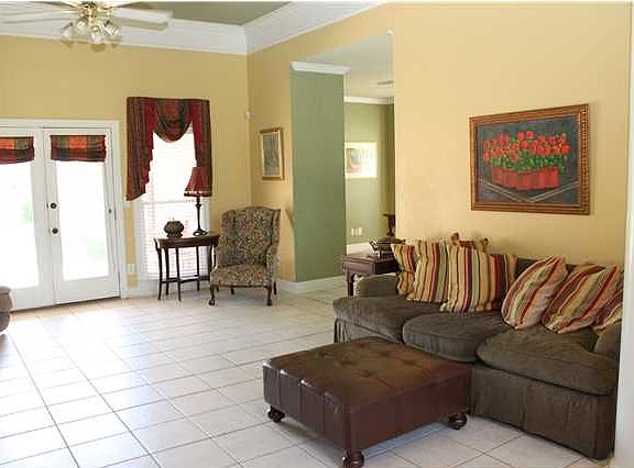 4th image of 8806 Sturbridge Dr.
