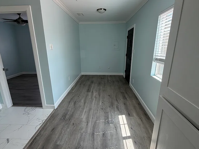 6833 Rhea Ave — Photo 4