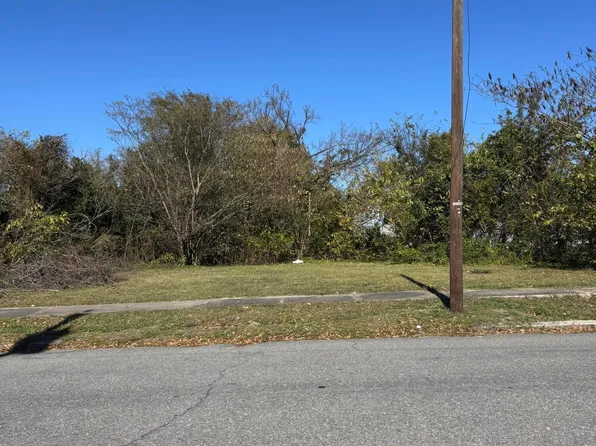 109 E Pine St, Goldsboro, NC 27530