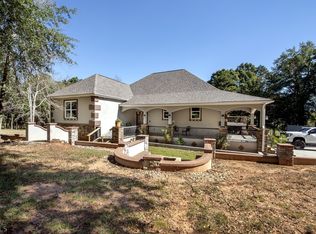 613 Davis Rd, Jefferson, GA 30549