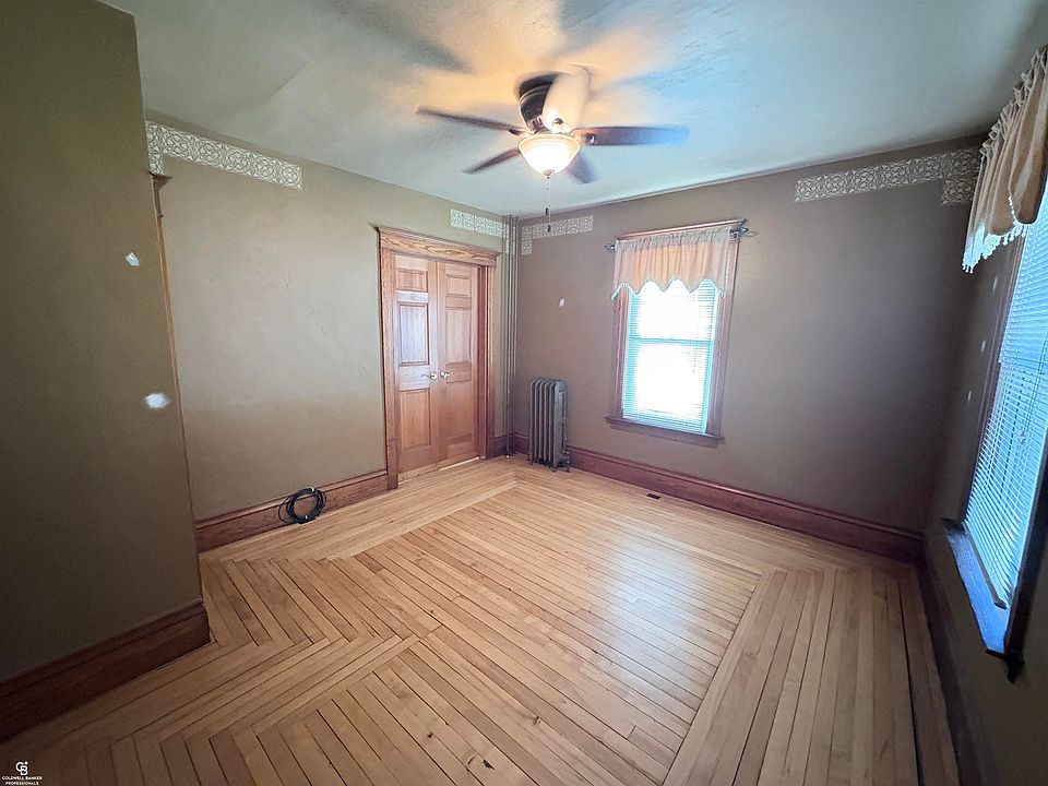 69618 N Main St, photo 18