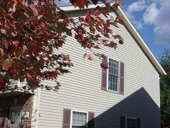 2nd image of 3451 S Oaklawn Cir