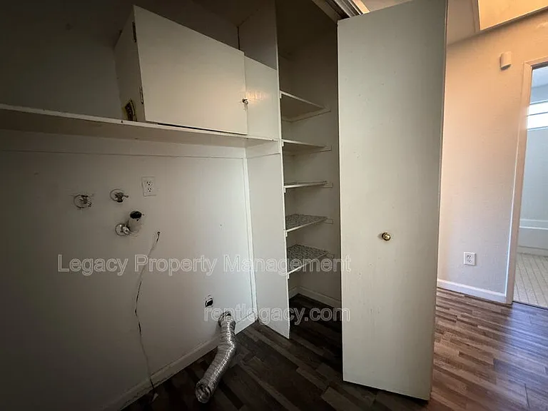 4901 Adorn Ct — Photo 9