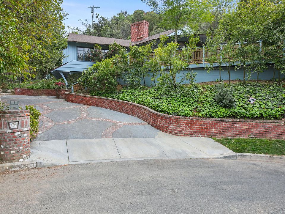 1st image of 3625 Goodland Ave