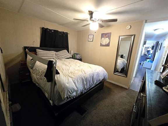 4th image of 2038 Palm St Space 462