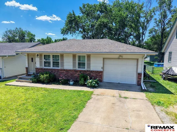 1905 Fairfield St, Lincoln, NE 68521