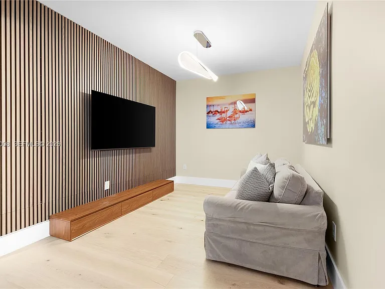 3340 NE 190th St #909 — Photo 5
