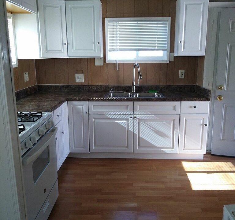 1st image of 1007 Santiago Ave #B