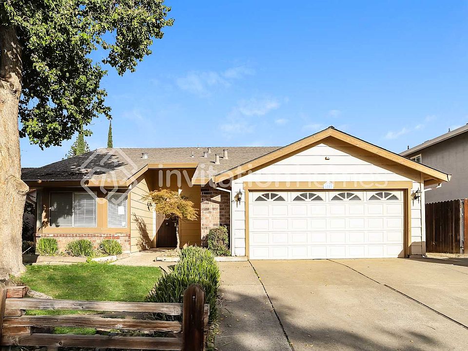 1st image of 3757 N Country Dr