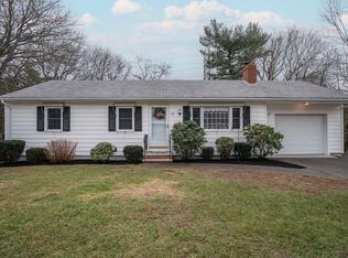 136 Duffy Dr, Taunton, MA 02780
