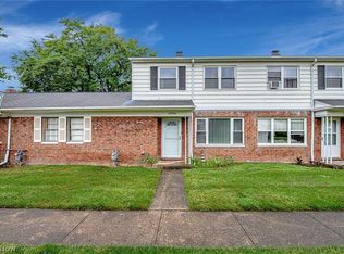 10386 Manorford Dr #35, Parma Heights, OH 44130