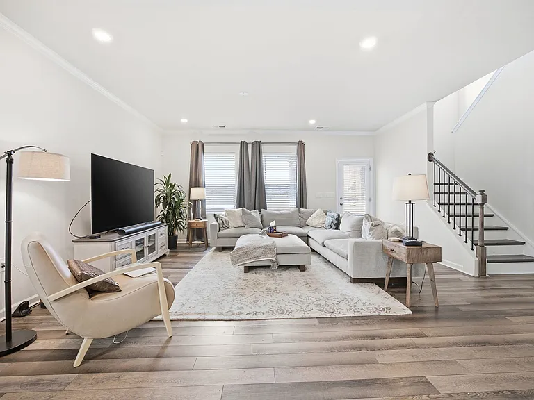 5062 Kota St — Photo 11
