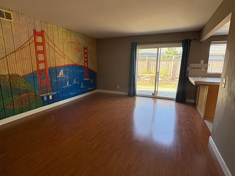 39146 Ebbetts St — Photo 5