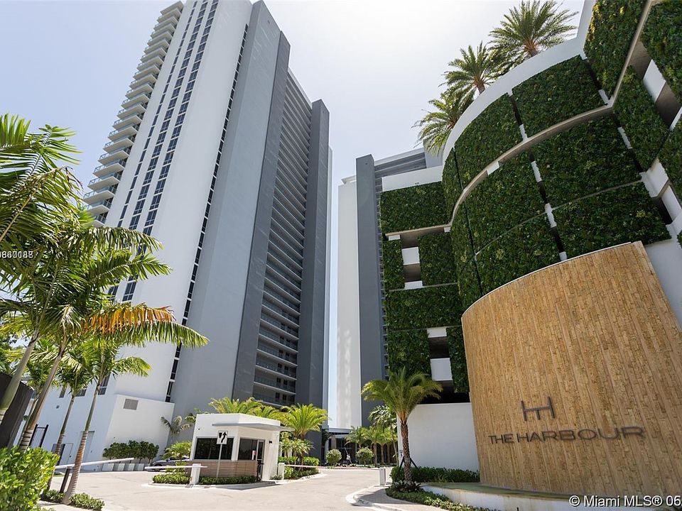 1st image of 16385 Biscayne Blvd #2507