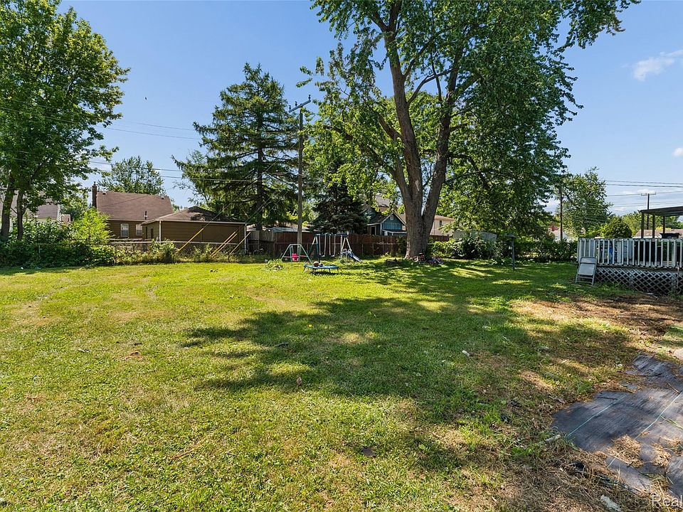17134 Robert St, photo 10