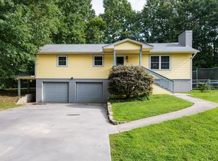 24 Cardinal Ridge Rd, Mills River, NC 28759