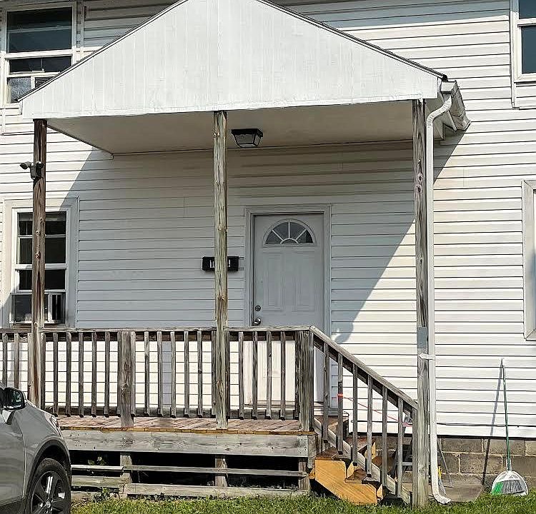 1st image of 1004 Gladden St #2